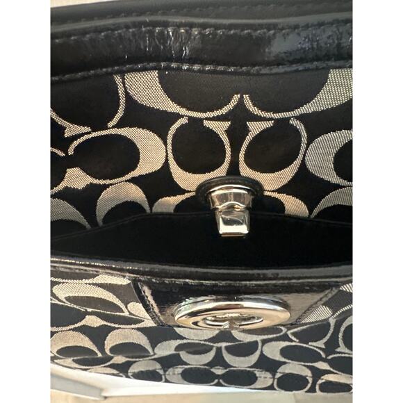 Coach Vintage Soho Black Leather and Signature C Canvas Shoulder/Tote Bag - Picture 4 of 6